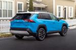 Toyota RAV4 Trail 2018 года (CA)